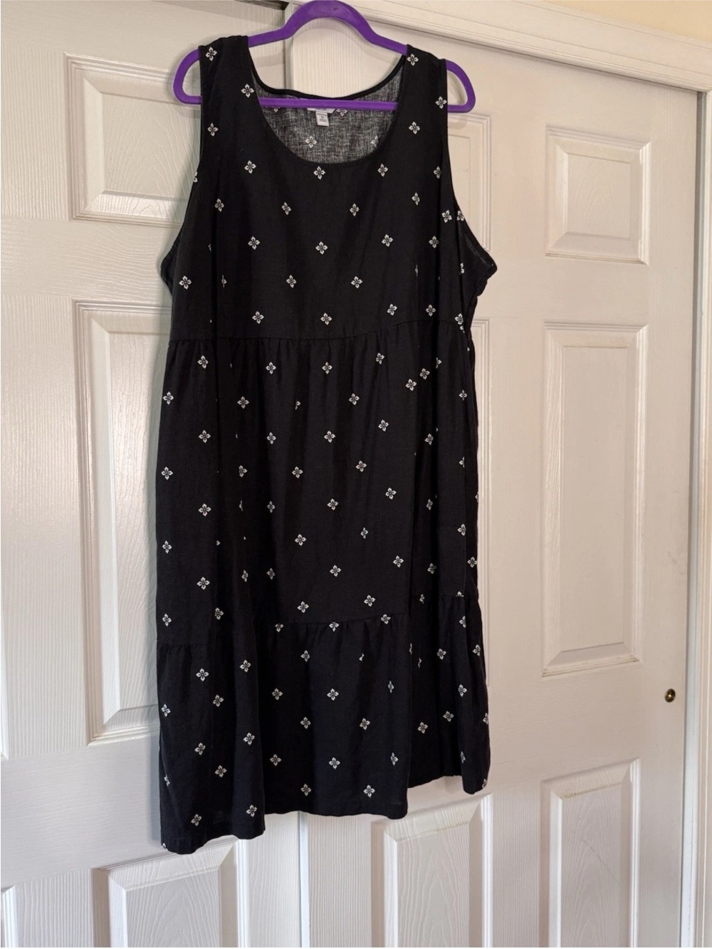 Black Sleeveless Tiered Maxi Dress with Subtle White Motif